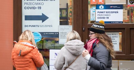 Pracodawca sprawdzi, czy jesteśmy zaszczepieni. Jest projekt PiS