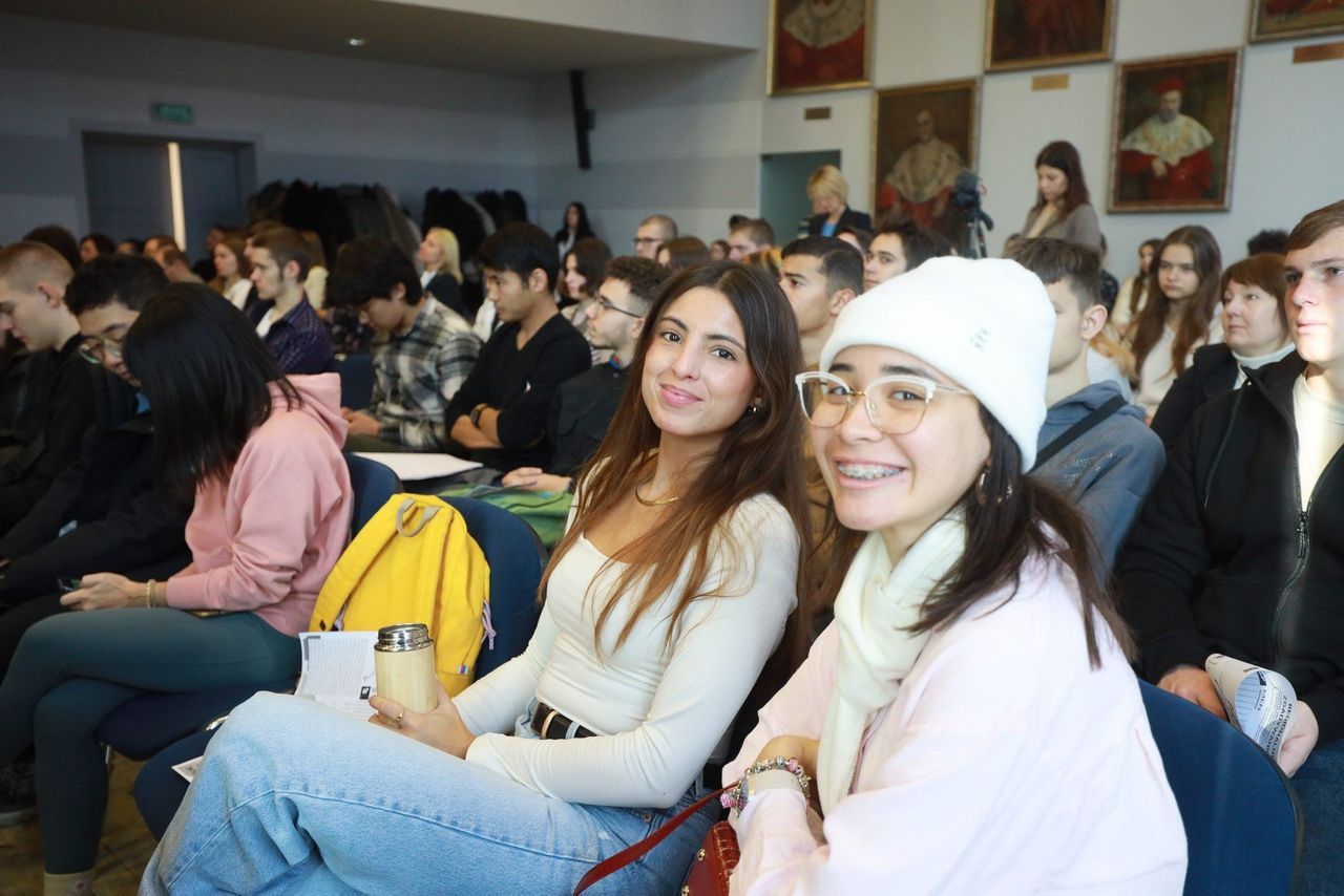 Śląskie: "Tylko trzy miasta zainteresowane są zajęciami" edukacji regionalnej