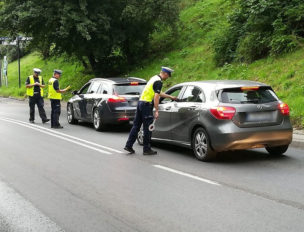 Tygodniowa akcja policji na drogach już trwa. W ruch idzie cały dostępny sprzęt