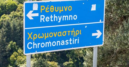 Mieli małe dzieci. Dramatyczne chwile Polaków w Grecji. Wybrali 112
