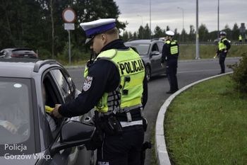 Gorzów Wielkopolski: Pijani i bez uprawnień. Rekordzista miał 2,5 promila alkoholu