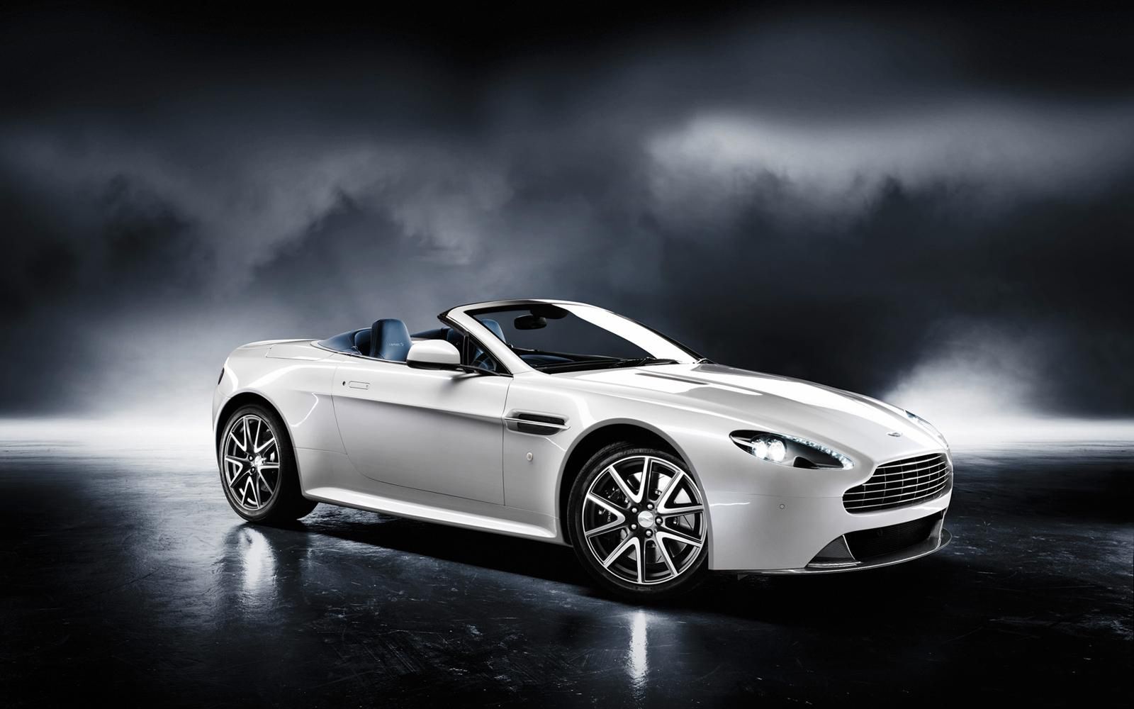 Aston Martin V8 Vantage S