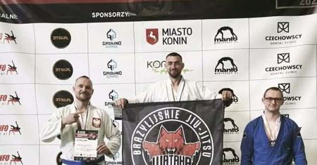Złoto dla policjantów z Płocka. Triumf podczas Pucharu Polski w Jiu-Jitsu