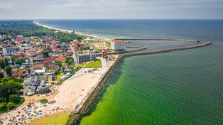 Sobotnie popołudnie w Darłówku. Pogoda zachęcała do spacerów [ZDJĘCIA]