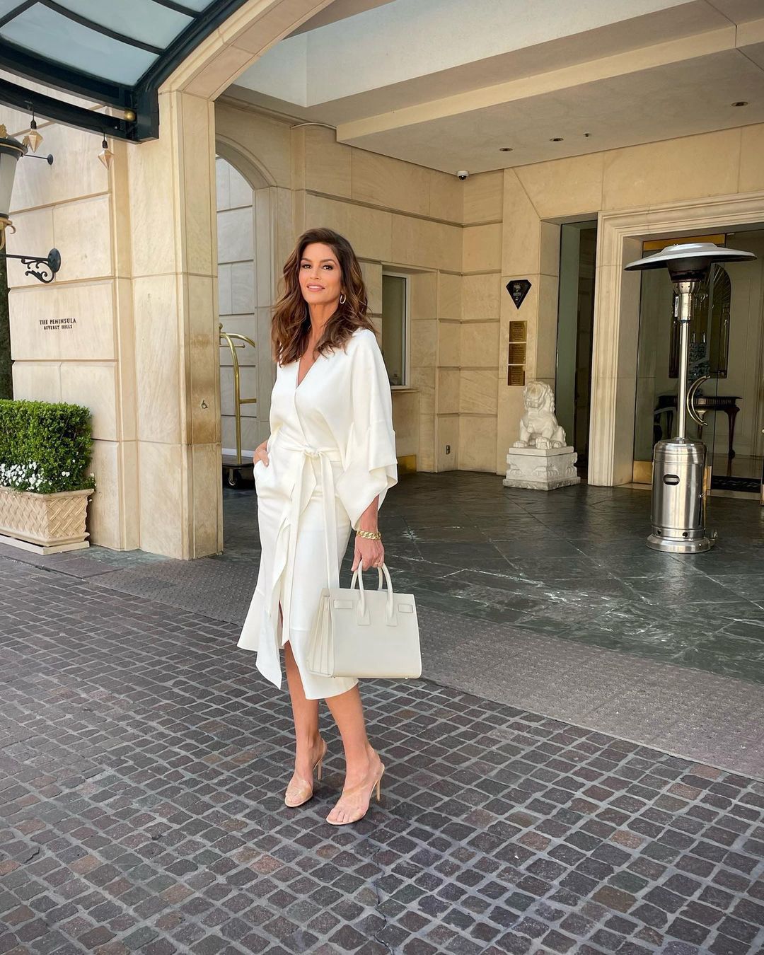 Instagram/cindycrawford