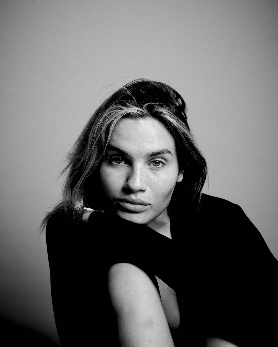 Karolina Gilon w naturalnej sesji bez makijażu