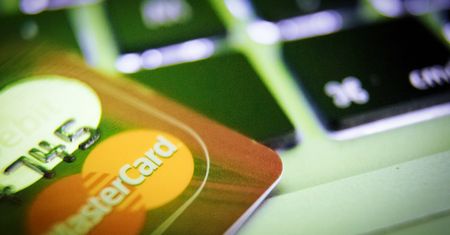Google Analytics: oszuści mają nowe sztuczki, by kraść dane kart płatniczych