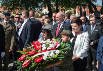 Szydło i Duda upamiętniają ofiary komunizmu: "Polska droga do wolności była znaczona męczeństwem i krwią" (ZDJĘCIA)