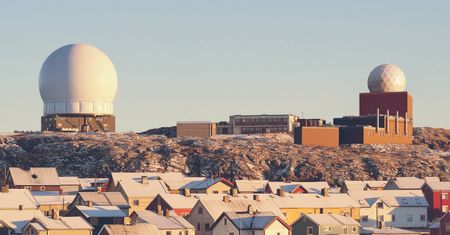 Incydent w Norwegii. Statek manewrował przy radarze NATO