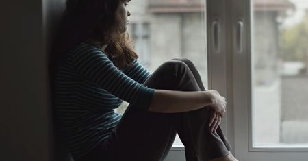 Są w związkach i nie widują się miesiącami. Wszystko przez pracę za granicą