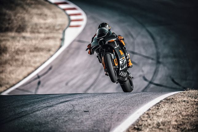 KTM RC 8C