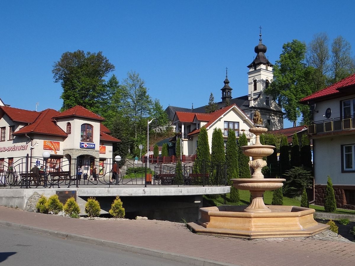 Pcim. Kultowa wieś znów na ustach wszystkich za sprawą Obajtka