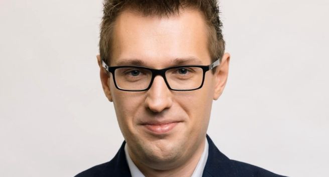 Łukasz Borys awansował w Meloradiu. Odpowiada teraz za zmiany muzyczne w stacji