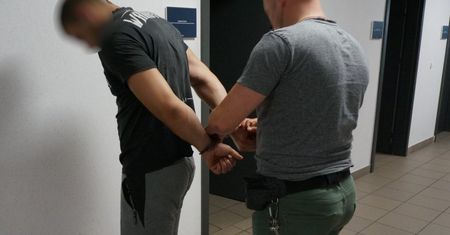 Bielsko-Biała. Plaga kradzieży katalizatorów. Kolejny ich amator wpadł w ręce policji