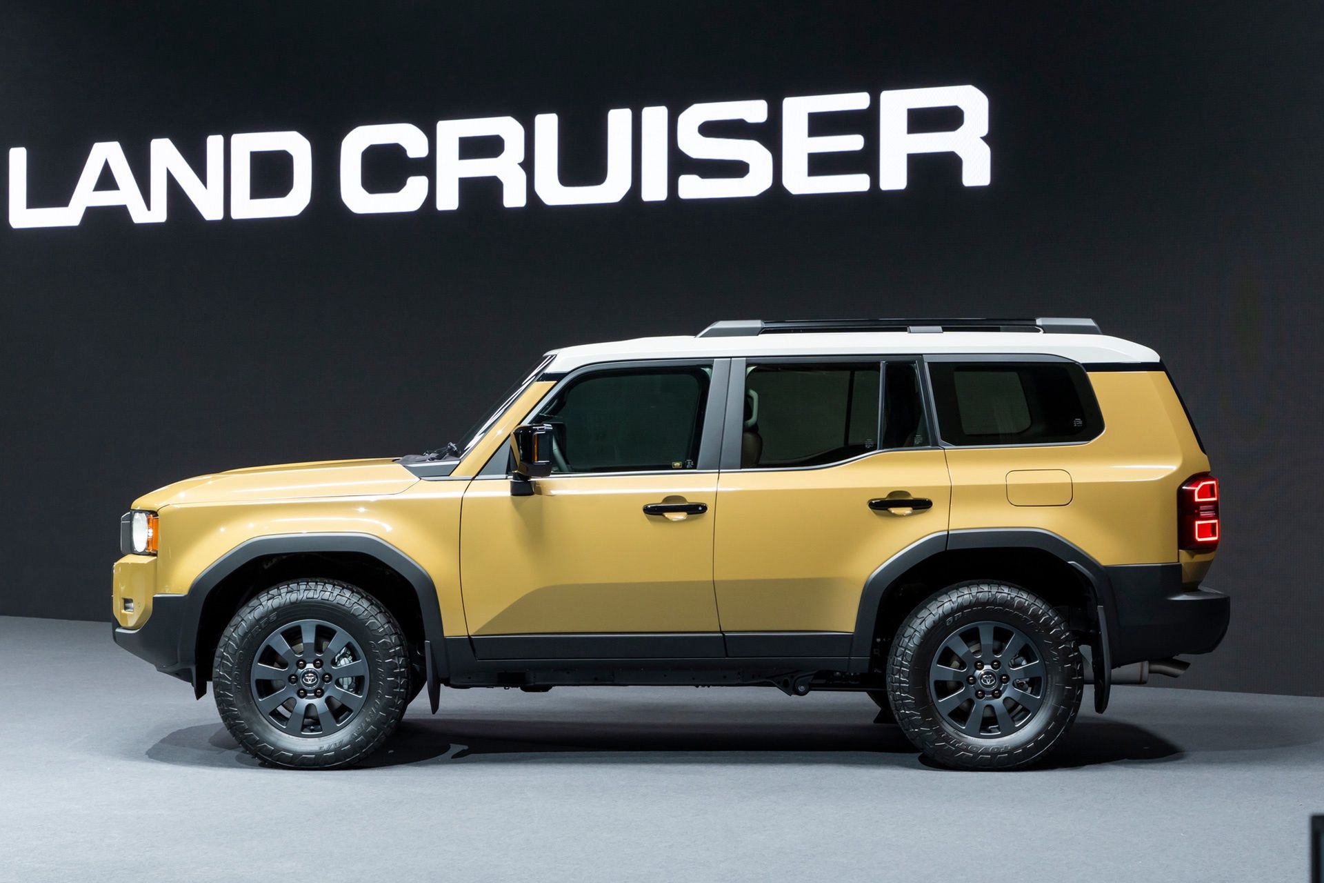 Toyota Land Cruiser 250