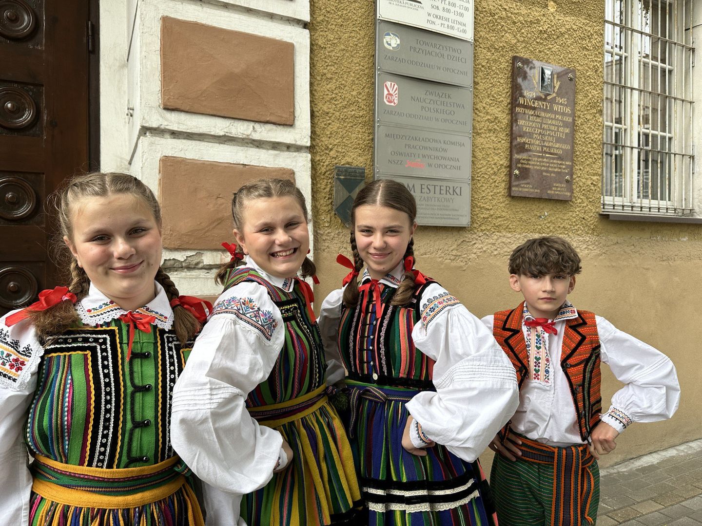 Korowód historyczny na otwarcie Dni Opoczna 2025 z okazji 660-lecia nadania praw miejskich