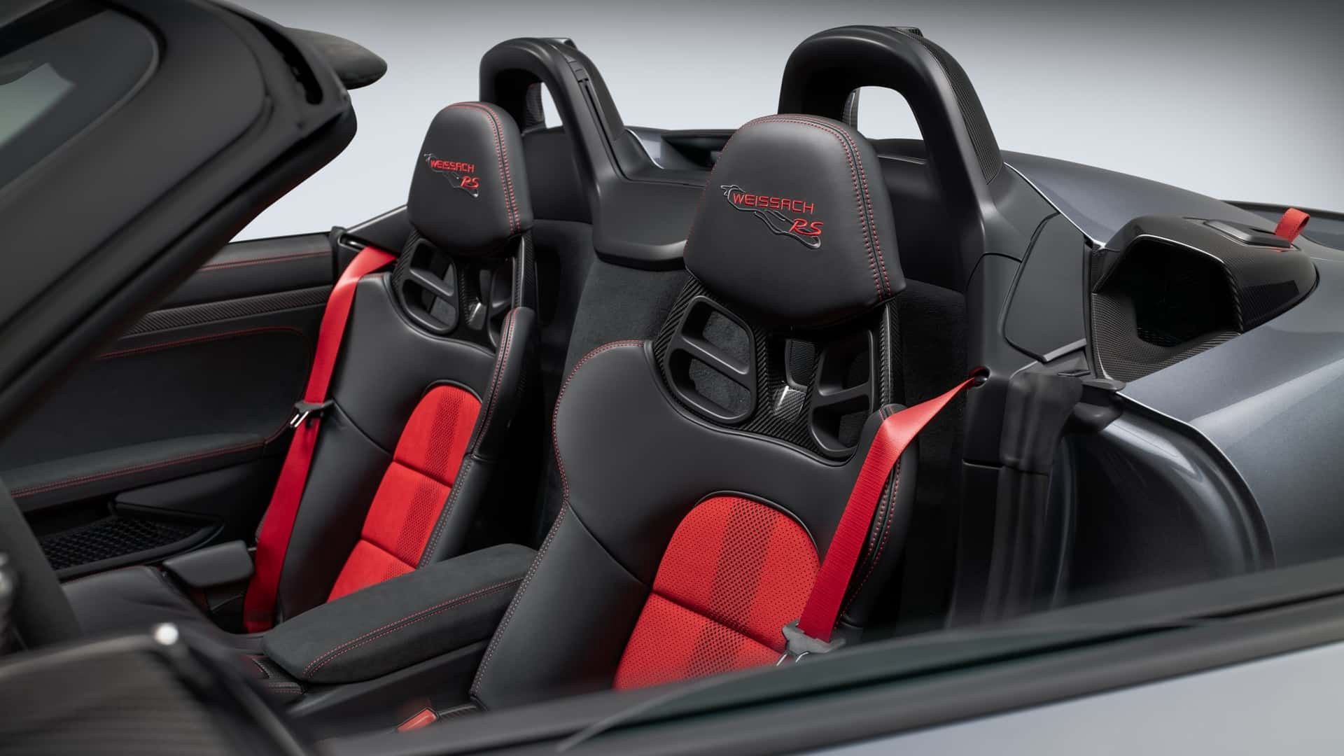 Porsche 718 Spyder RS