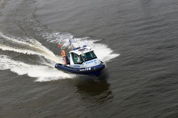 Tarnów: Policja ma nową łódź do patrolowania akwenów wodnych