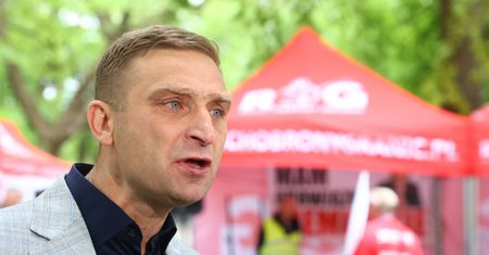 Jest wyrok sądu. Bąkiewicz skazany na prace społeczne