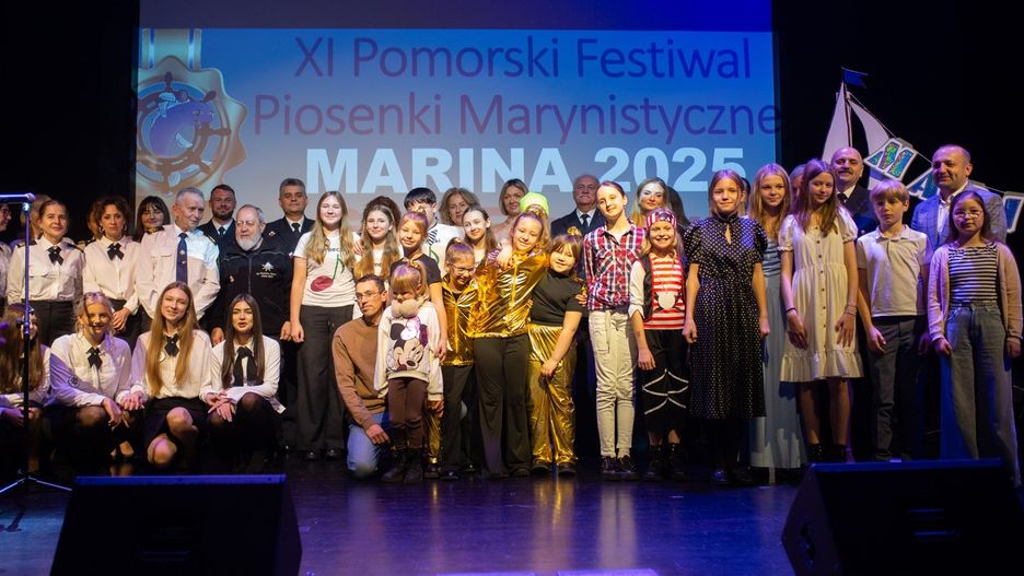 W Centrum Kultury i Promocji w Kobylnicy odbyła się Gala Finałowa XI Pomorskiego Festiwalu Piosenki Marynistycznej &#34;Marina 2025&#34;. Na scenie zaprezentowali się młodzi wykonawcy - zarówno soliści, jak i zespoły.
