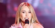 Doda się tłumaczy. Miała kończyć karierę, a dalej koncertuje