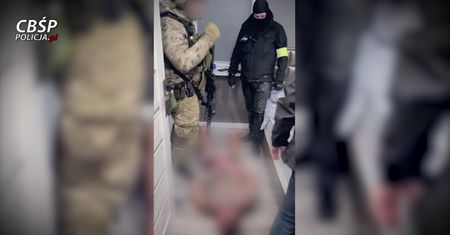 CBŚP uderzyło na nielegalny hazard. Przechwycono 31 automatów do gier