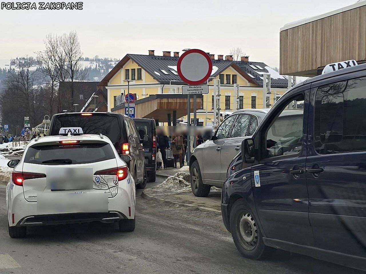 Kontrole na Krupówkach. Taksówkarz zapłacił 5 tys. złotych mandatu