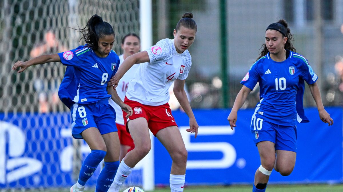 PAP / Darek Delmanowicz / Na zdjęciu: piłkarki podczas meczu Polska - Włochy na mistrzostwach Europy U-19