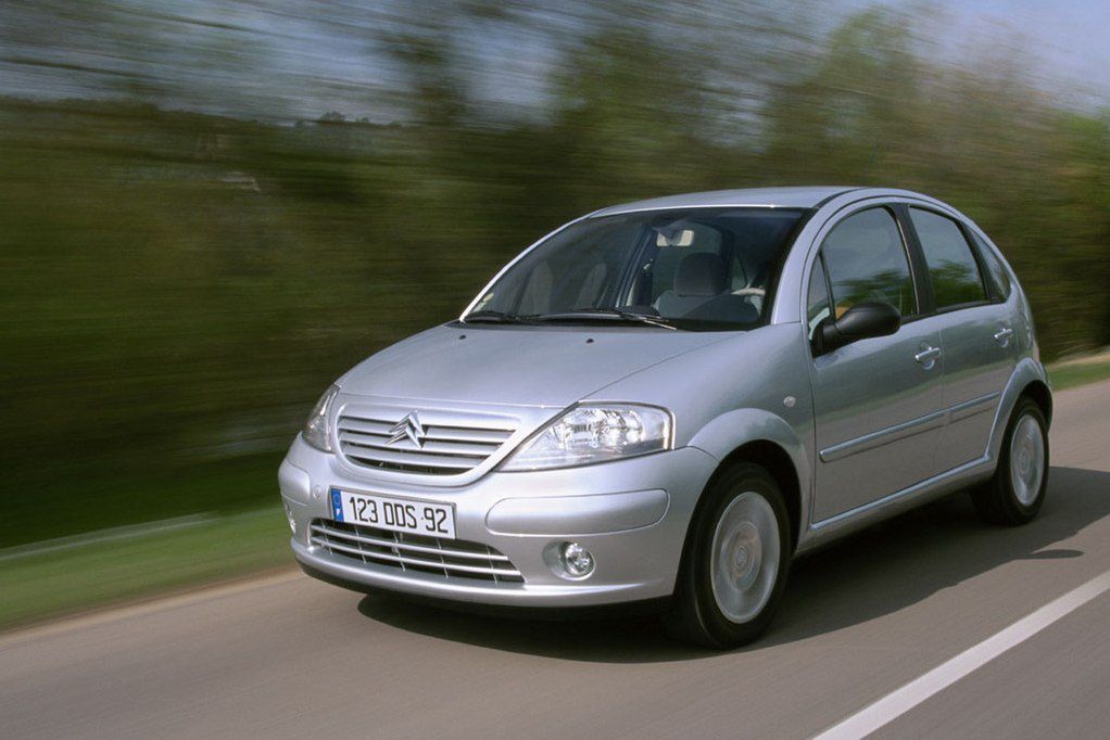 Citroen C3 jest autem w sam raz. Tanim, w miarę niezawodnym, a do tego wystarczająco pojemnym.