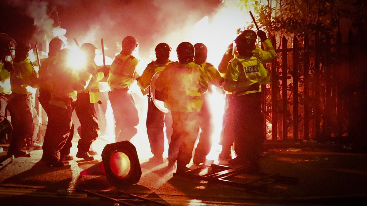Zdjęcie okładkowe artykułu: Getty Images / James Baylis / Na zdjęciu: zamieszki przed meczem w Birmingham