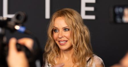 Netflix długo pudruje Kylie Minogue. Dopiero finał uderza naprawdę mocno