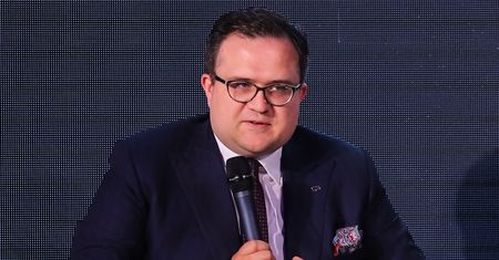 Gigantyczna obniżka. Prezes Pekao zarobi dużo mniej
