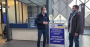 Punkt informacyjny dla uchodźców z Ukrainy na Dworcu Głównym w Poznaniu