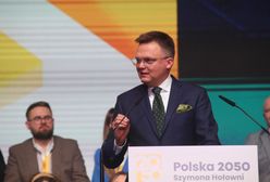 Cios za ciosem w Tuska. Gromkie brawa dla Hołowni