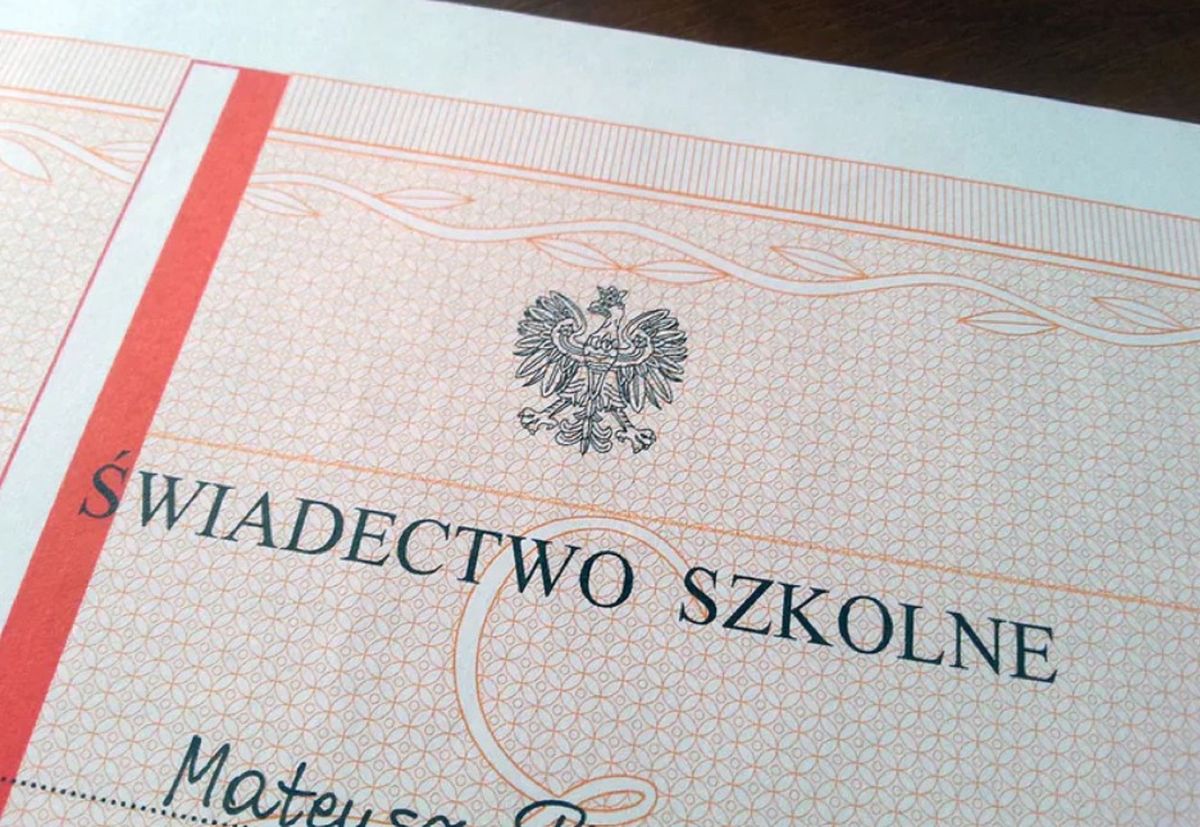 sondaż, świadectwo, szkoła Koniec pasków na świadectwie? Polacy podzieleni