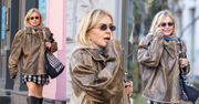 Monika Olejnik w obszernej ramonesce z SIECIÓWKI serwuje stylizację wartą ponad 70 tysięcy złotych. Modna? (ZDJĘCIA)
