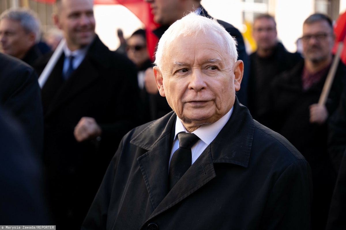 Jarosław Kaczyński, policja, migranci Kaczyński straszył warszawskimi dzielnicami. Policja zabrała głos