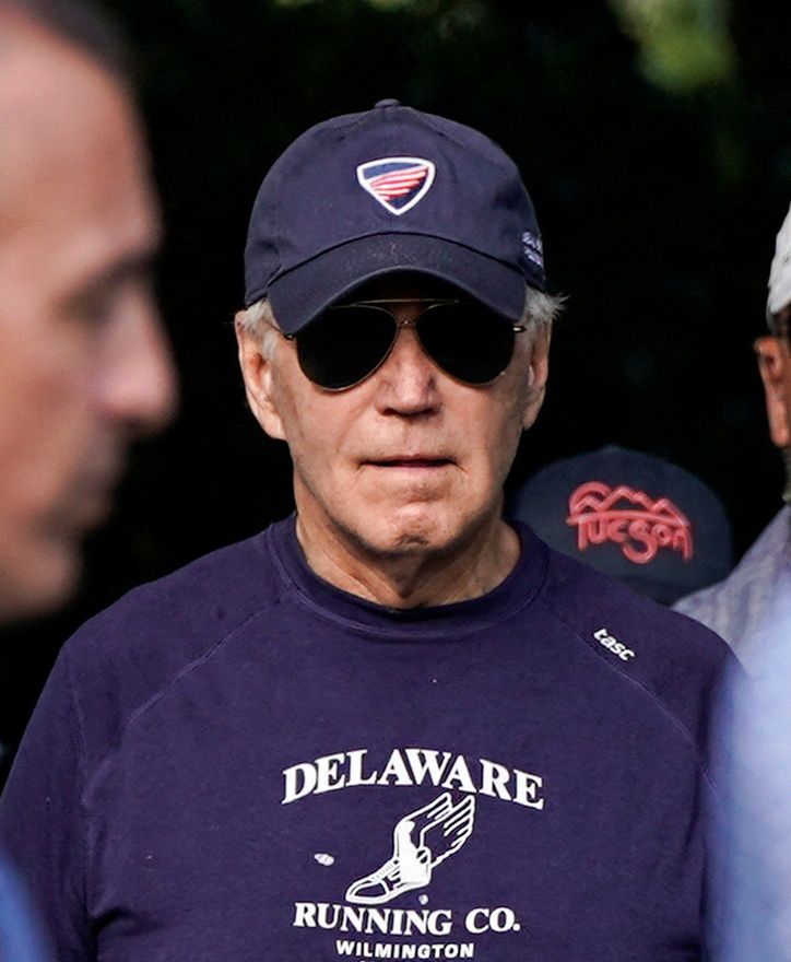 Joe Biden na plaży z Jill Biden