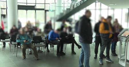 “Na apkę” tylko z licencją taksówkarza. Nowe przepisy wywołały oblężenie w urzędach