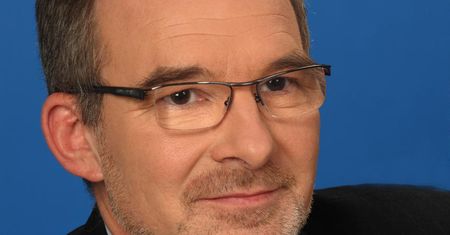 Kolej w Polsce. Spółka PKP PLK oszczędza na rachunkach za prąd