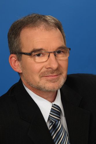 Kolej w Polsce. Spółka PKP PLK oszczędza na rachunkach za prąd