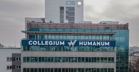 Znów głośno o Collegium Humanum. Przyjechały Ukrainki, nie wiedziały o aferze
