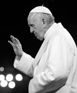 Jakie były ostatnie chwile papieża? Oto dokładna godzina śmierci Franciszka