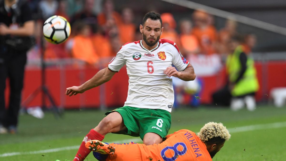Zdjęcie okładkowe artykułu: Reuters /  /  Simeon Sławczew w meczu Bułgaria - Holandia