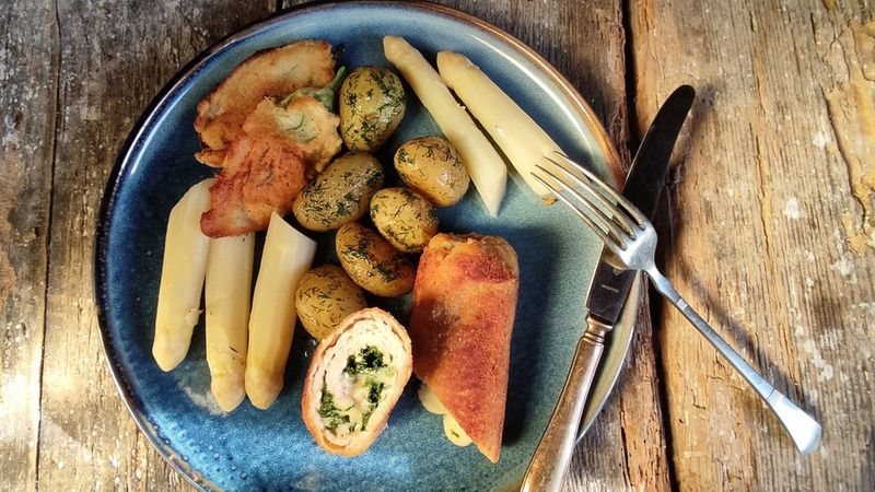Roladki wieprzowe ze szpinakiem. Delikatne, miękkie i soczyste