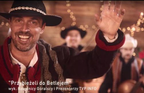 Prezenterzy TVP Info nagrali kolędę wspólnie ze Staszkiem Karpielem-Bułecką