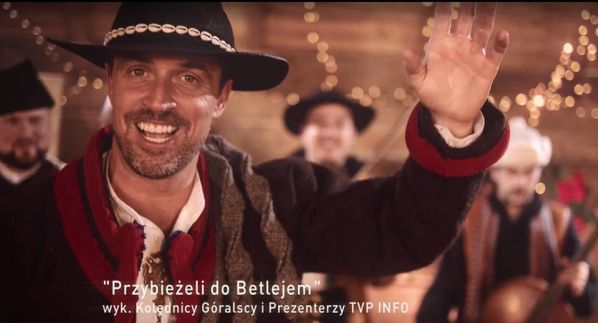 Prezenterzy TVP Info nagrali kolędę wspólnie ze Staszkiem Karpielem-Bułecką