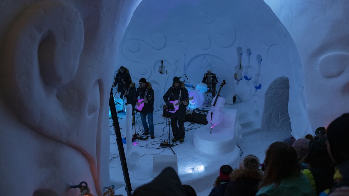 Wnętrze koncertowego igloo