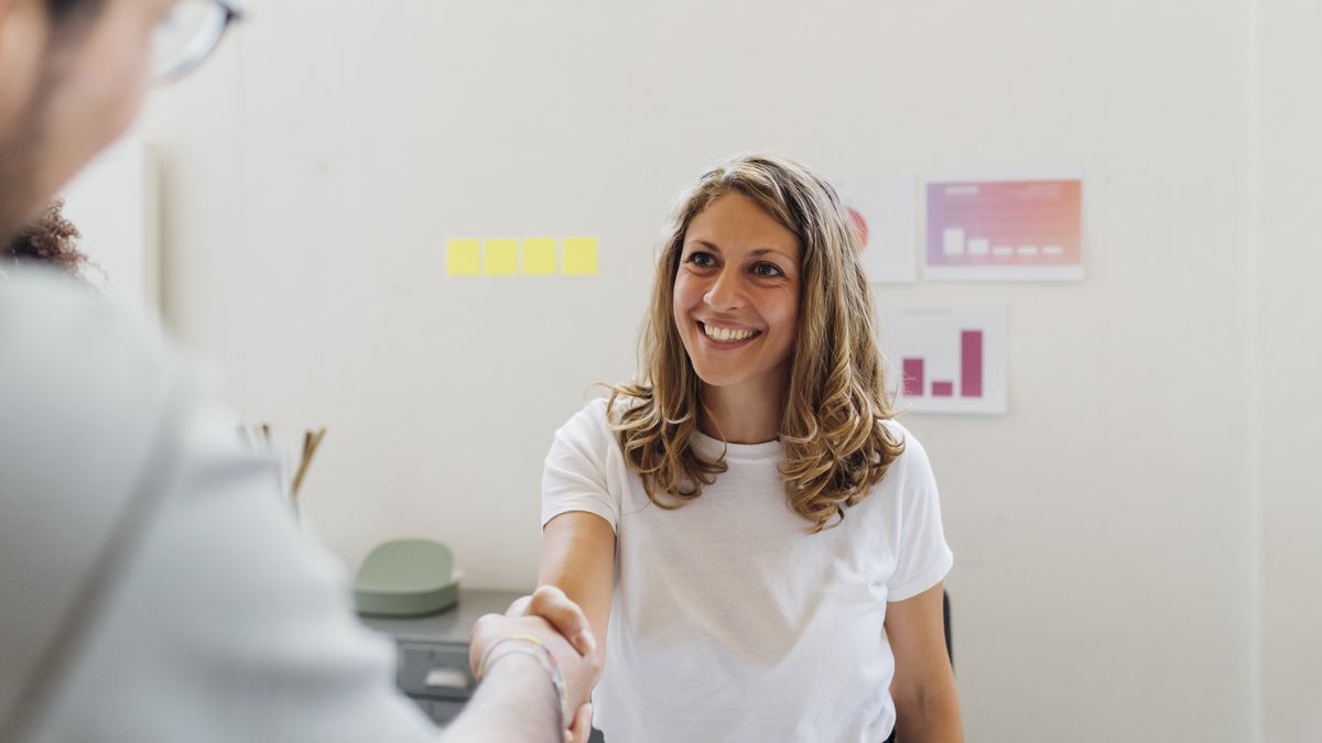 To, co i jak się mówi, kiedy padnie "proszę opowiedzieć coś o sobie", pozwala rekruterowi na szybkie zorientowanie się, z jakiego typu kandydatem ma do czynienia