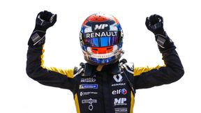 F1. Niespodziewany kandydat do jazdy w Renault. Francuzi mogą postawić na utalentowanego 18-latka
